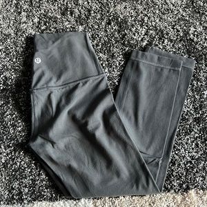 Lululemon Align leggings Gray Size 2 21 inch.
